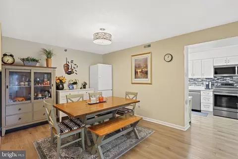 Dining - 15100 Interlachen Dr #4-301, Silver Spring, MD 20906 photo 1 of 2