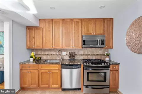 10853 Amherst Ave #1, Silver Spring, MD 20902 photo 14