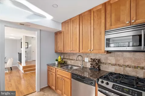 10853 Amherst Ave #1, Silver Spring, MD 20902 photo 15