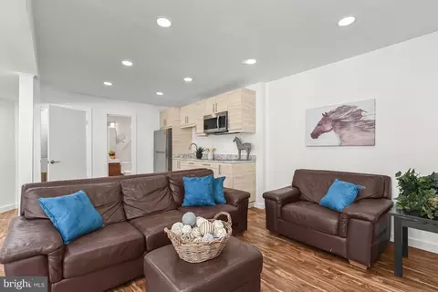 10501 Streamview Ct, Potomac, MD 20854 photo 28