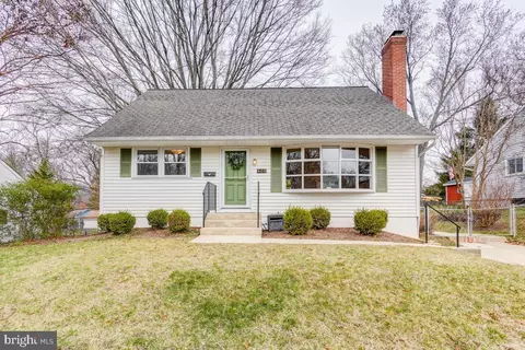 409 Mercer Rd, Rockville, MD 20852