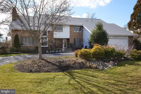 9904 Bluegrass Rd, Potomac, MD 20854