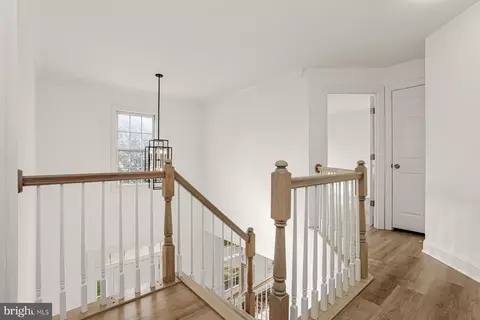 Entry Way - 326 Flannery Ln, Silver Spring, MD 20904 photo 4 of 4