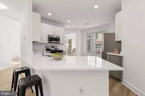 Kitchen - 326 Flannery Ln, Silver Spring, MD 20904 photo 8 of 9