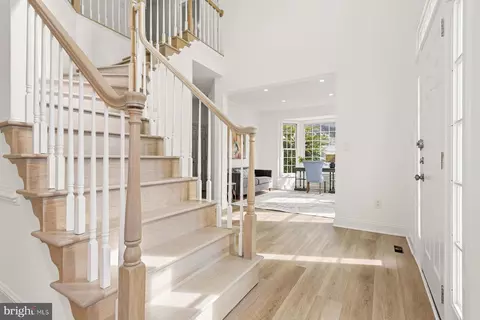 Entry Way - 326 Flannery Ln, Silver Spring, MD 20904 photo 2 of 4