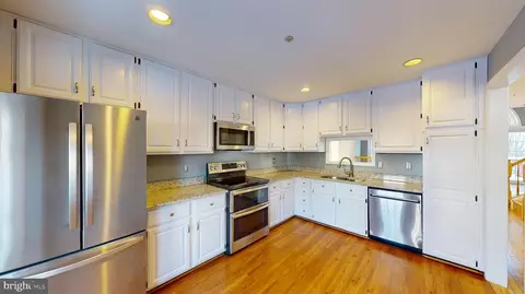 1922 Westchester Dr, Silver Spring, MD 20902 photo 3