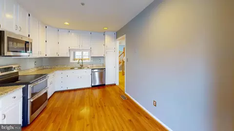 1922 Westchester Dr, Silver Spring, MD 20902 photo 10