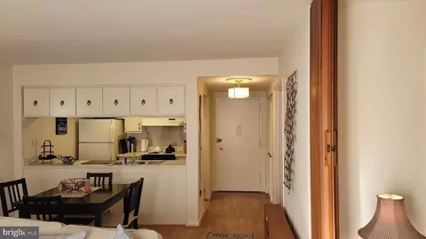 3376 Chiswick Ct #52-1D, Silver Spring, MD 20906 photo 9