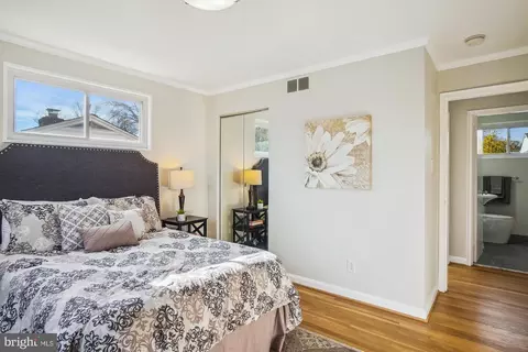 10207 Duvawn Pl, Silver Spring, MD 20902 photo 12