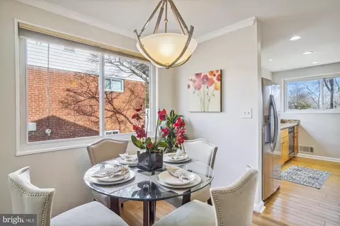 10207 Duvawn Pl, Silver Spring, MD 20902 photo 8