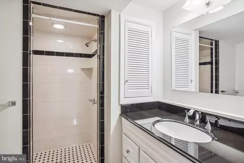 10207 Duvawn Pl, Silver Spring, MD 20902 photo 23
