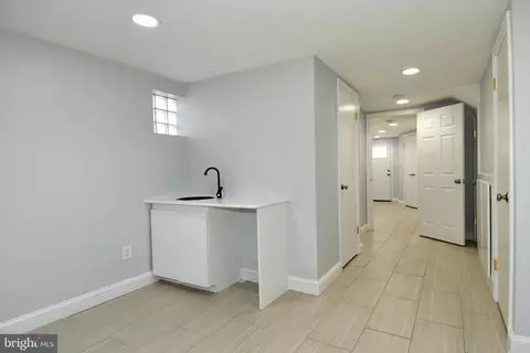 Kitchen - 702 Snider Ln, Silver Spring, MD 20905 photo 5 of 5
