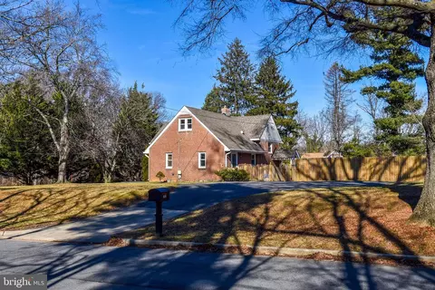 702 Snider Ln, Silver Spring, MD 20905