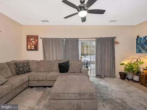 3318 Claridge Ct, Silver Spring, MD 20902 photo 6