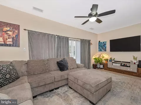3318 Claridge Ct, Silver Spring, MD 20902 photo 5