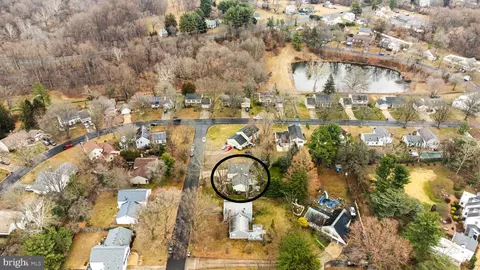View/Area - 14005 Pond View Rd, Silver Spring, MD 20905 photo 2 of 5