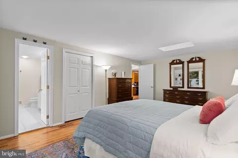 Bedroom - 14005 Pond View Rd, Silver Spring, MD 20905 photo 3 of 5