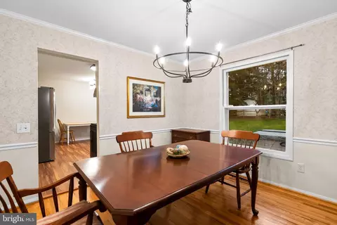 Dining - 14005 Pond View Rd, Silver Spring, MD 20905 photo 3 of 4