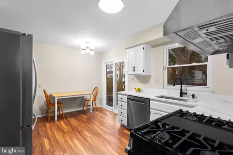 Kitchen - 14005 Pond View Rd, Silver Spring, MD 20905 photo 3 of 4