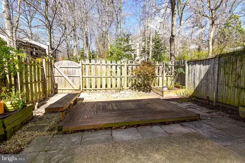 9233 Three Oaks Dr, Silver Spring, MD 20901 photo 46