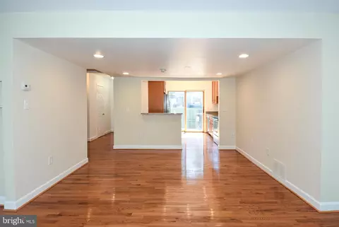9233 Three Oaks Dr, Silver Spring, MD 20901 photo 12