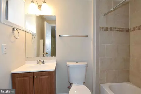 9233 Three Oaks Dr, Silver Spring, MD 20901 photo 37