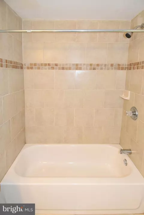 9233 Three Oaks Dr, Silver Spring, MD 20901 photo 38