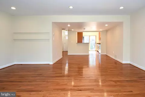 9233 Three Oaks Dr, Silver Spring, MD 20901 photo 17