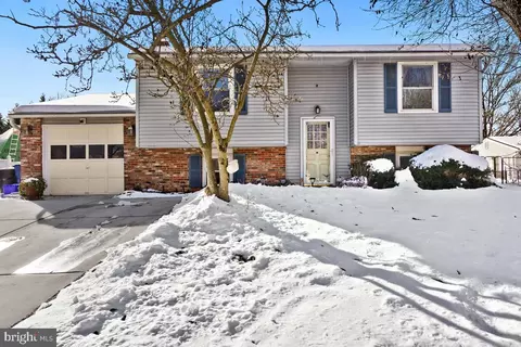 19120 Staleybridge Rd, Germantown, MD 20876