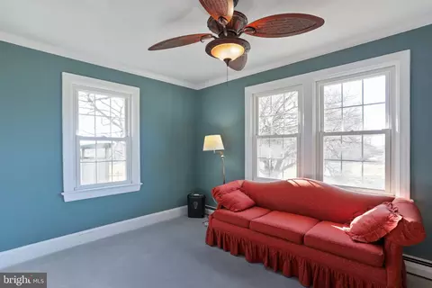 Bedroom - 16911 Barnesville Rd, Boyds, MD 20841 photo 1 of 10