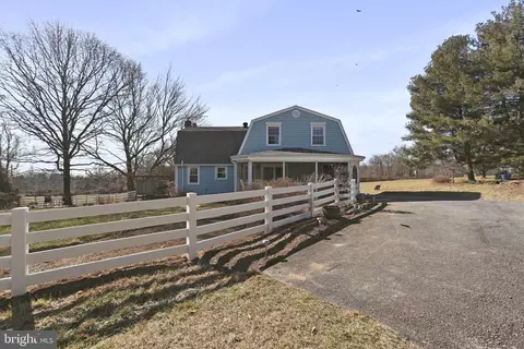 Exterior - 16911 Barnesville Rd, Boyds, MD 20841 photo 8 of 19