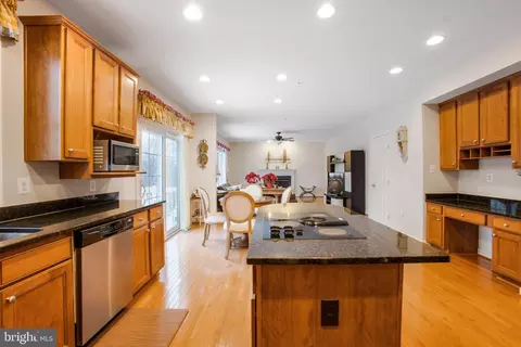 14526 Fairdale Rd, Silver Spring, MD 20905 photo 3