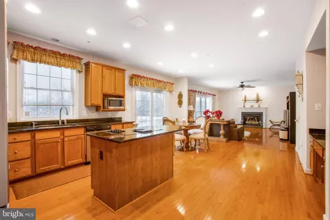 14526 Fairdale Rd, Silver Spring, MD 20905 photo 4
