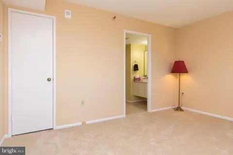 15101 Interlachen Dr #1-1008, Silver Spring, MD 20906 photo 12