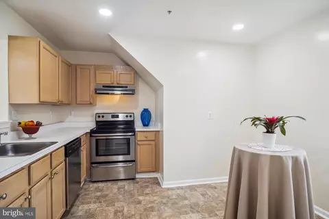 2344 Red Eagle Ct #21, Silver Spring, MD 20906 photo 5