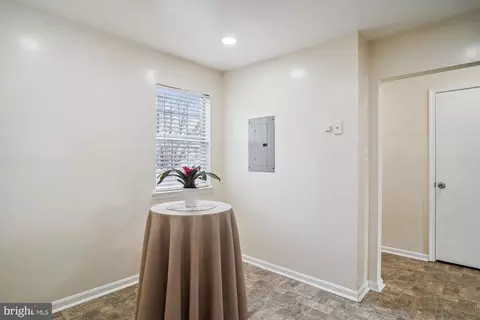 2344 Red Eagle Ct #21, Silver Spring, MD 20906 photo 8