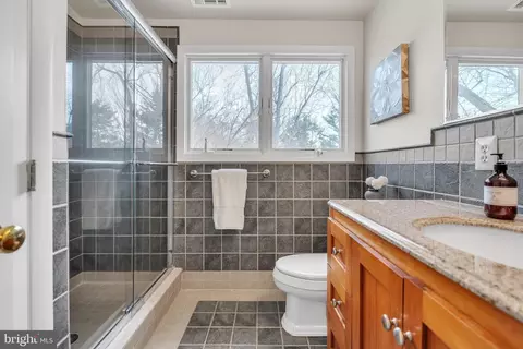 10403 Tenbrook Dr, Silver Spring, MD 20901 photo 45