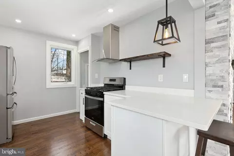 Kitchen - 2405 Kimberly St, Silver Spring, MD 20902 photo 5 of 12