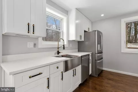 Kitchen - 2405 Kimberly St, Silver Spring, MD 20902 photo 4 of 12