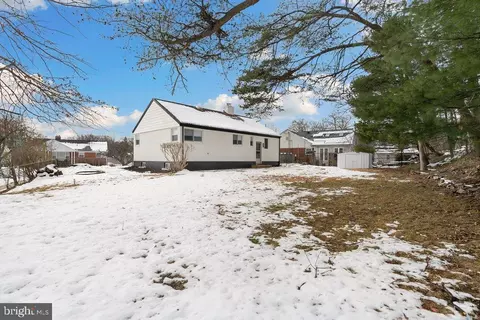 Exterior - 2405 Kimberly St, Silver Spring, MD 20902 photo 8 of 10