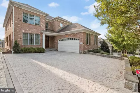 8313 Quarry Manor Ter, Bethesda, MD 20817