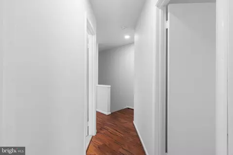 12104 Flag Harbor Dr, Germantown, MD 20874