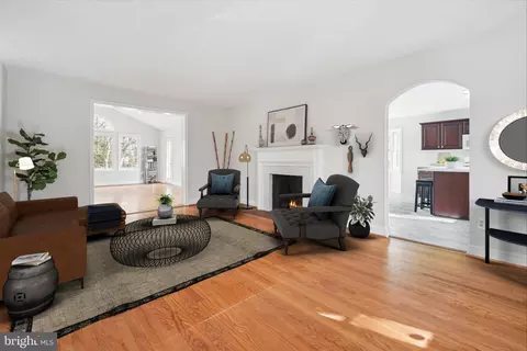 1817 Arcola Ave, Silver Spring, MD 20902 photo 3