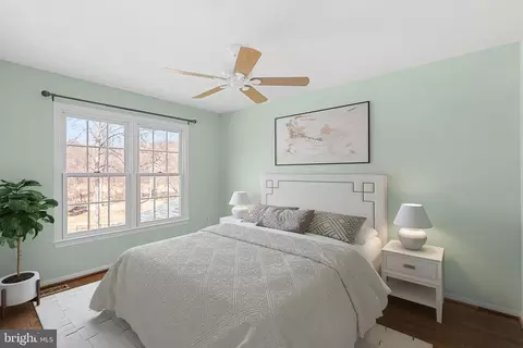 Bedroom - 16250 Whitehaven Rd, Silver Spring, MD 20906 photo 4 of 6