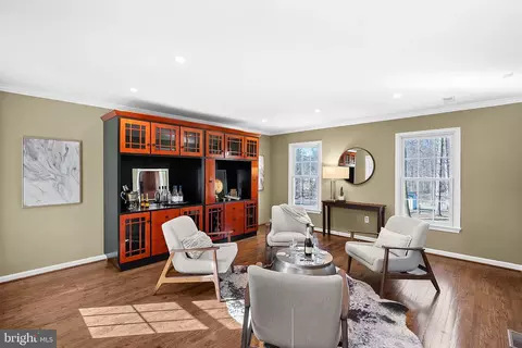 Living - 16250 Whitehaven Rd, Silver Spring, MD 20906 photo 8 of 12