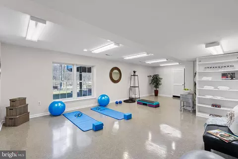 Exterior - 16250 Whitehaven Rd, Silver Spring, MD 20906 photo 6 of 25
