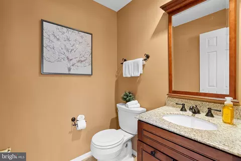 Bath - 16250 Whitehaven Rd, Silver Spring, MD 20906 photo 4 of 6
