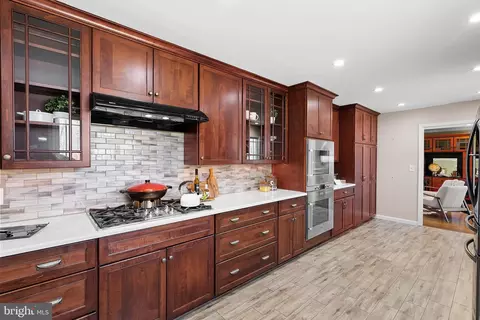 Kitchen - 16250 Whitehaven Rd, Silver Spring, MD 20906 photo 2 of 9