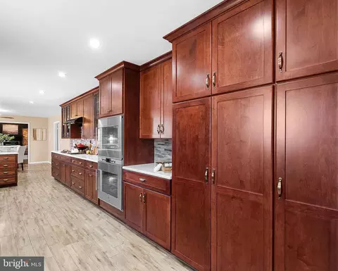 Kitchen - 16250 Whitehaven Rd, Silver Spring, MD 20906 photo 9 of 9