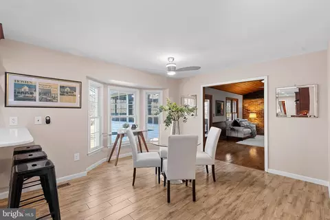 Dining - 16250 Whitehaven Rd, Silver Spring, MD 20906 photo 3 of 6